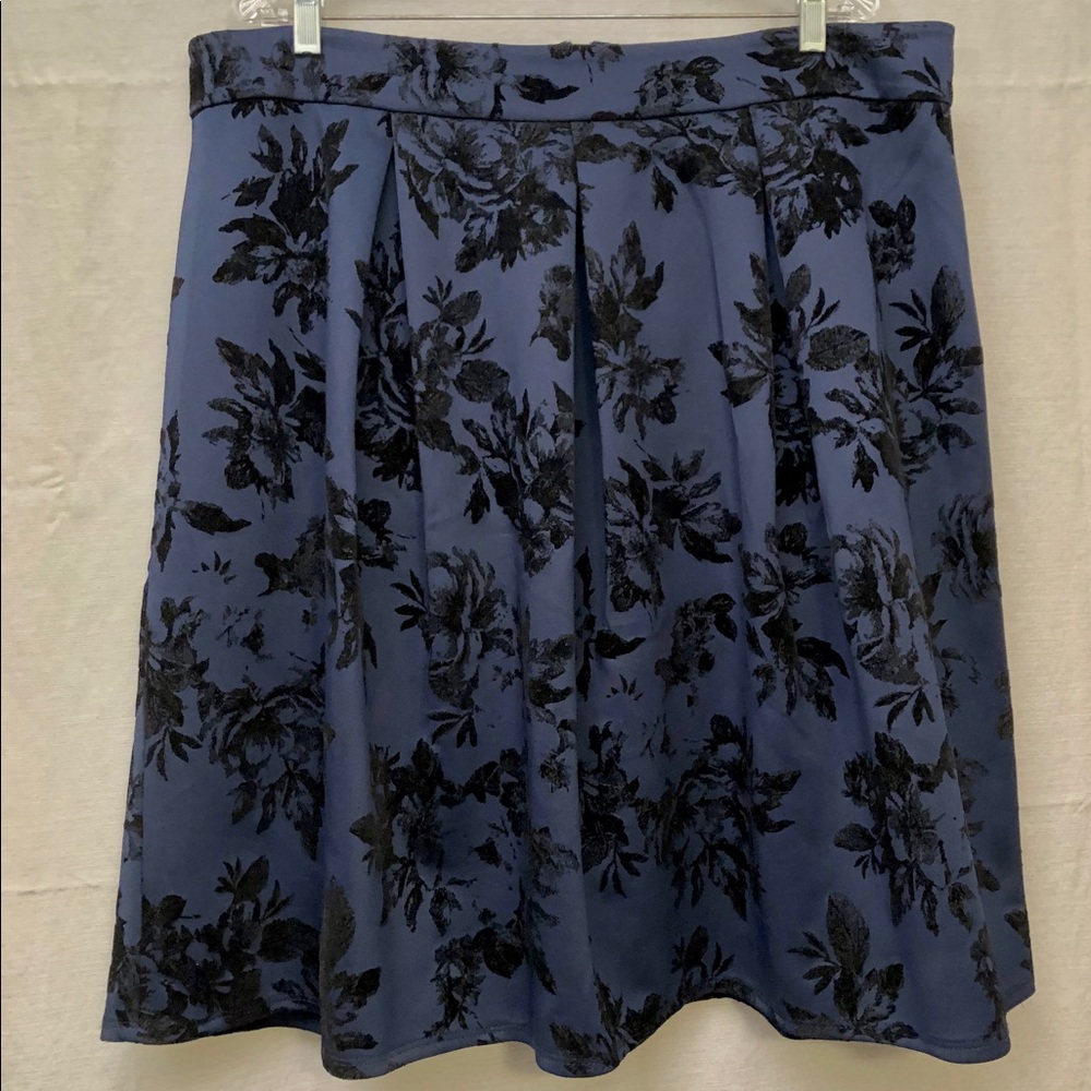 Mystic | Flocked Floral Pleated Scuba Skirt